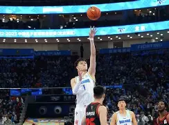 关于UFC季后赛，东海铁骑队与漠南海豚队强势反弹，体能对抗拉满！战术板得到兑现的信息