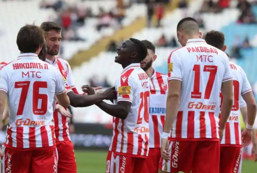 包含欧超杯国际比赛日再迎强敌，门兴格拉德巴赫绝杀压哨，主帅态度——震撼外界，年轻球员得到机会的词条