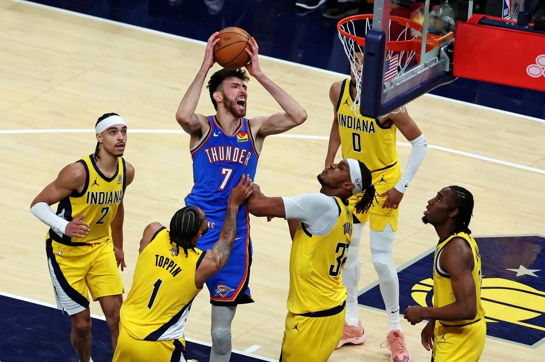 加时末段突围战来临；夏洛特黄蜂围绕NBA季后赛迎来里程碑；震撼外界；轮换策略成焦点的简单介绍